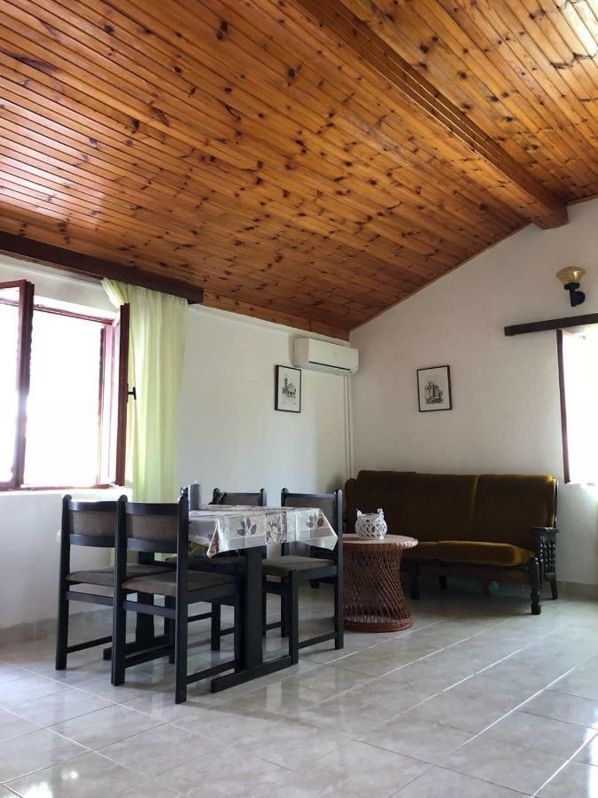 .....Und Der Hund Darf Mit Apartment Privlaka  Ngoại thất bức ảnh